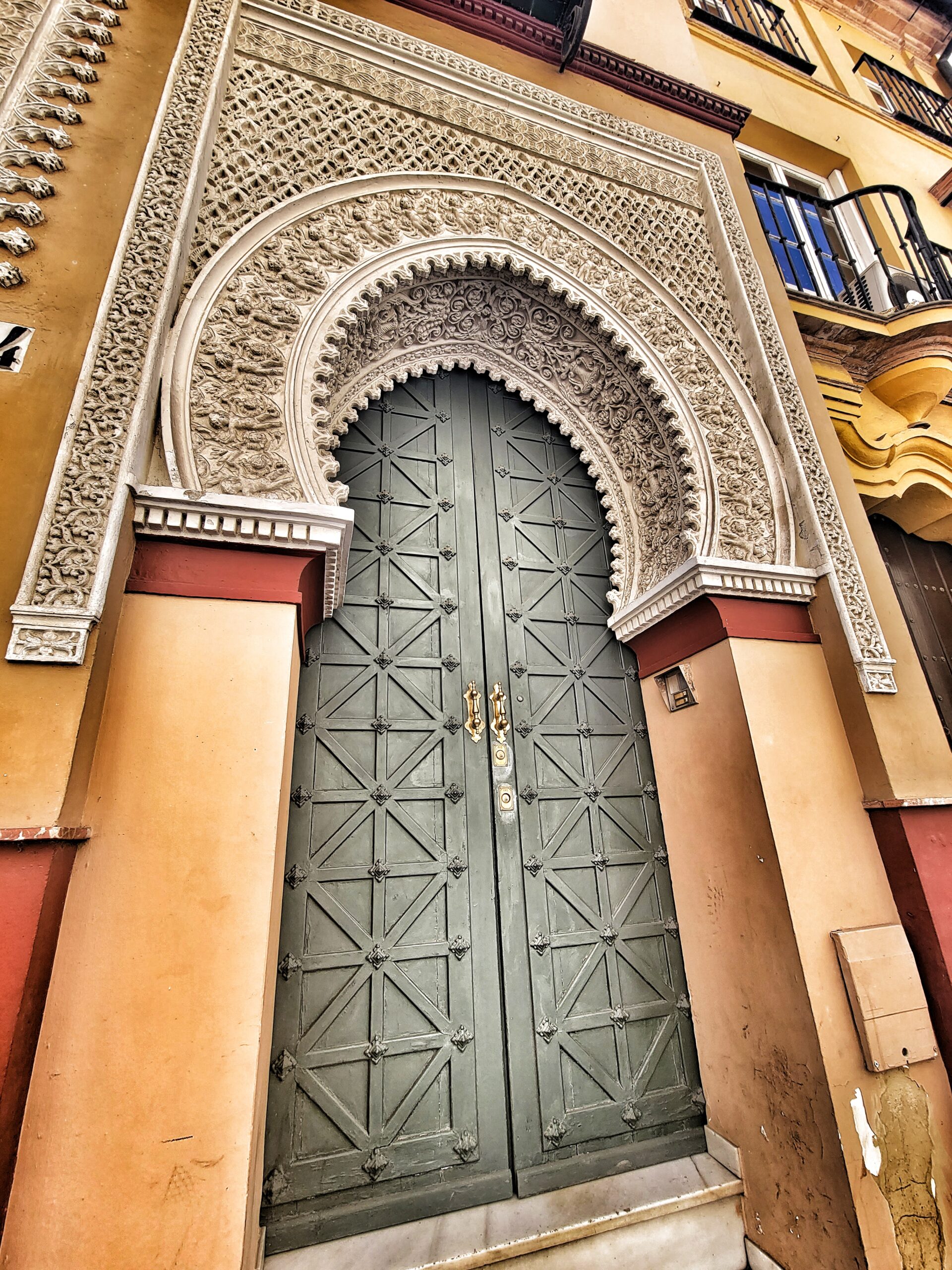Stunning, intricate Entryway in Sevilla, Spain